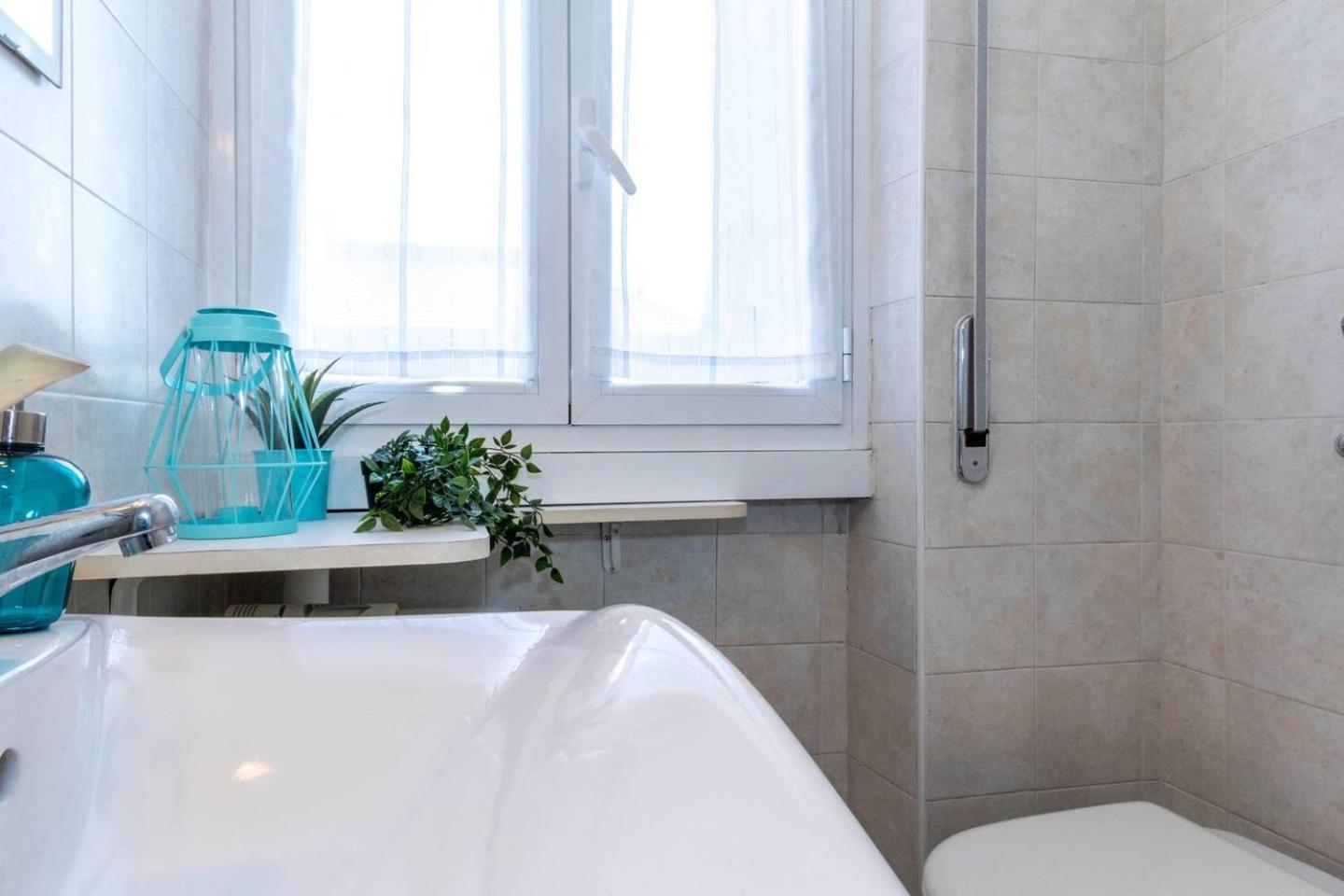 Hintown San Vincenzo Apartment Милано Екстериор снимка