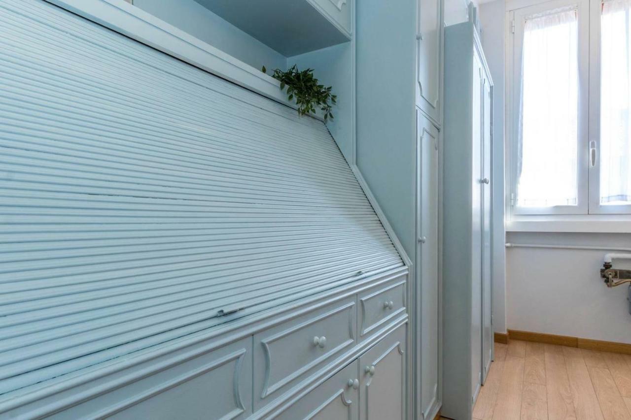 Hintown San Vincenzo Apartment Милано Екстериор снимка